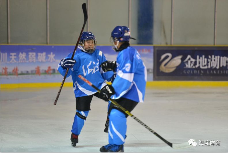 火力全开!冰球比赛数据创纪录 火力全开!冰球比赛数据创纪录