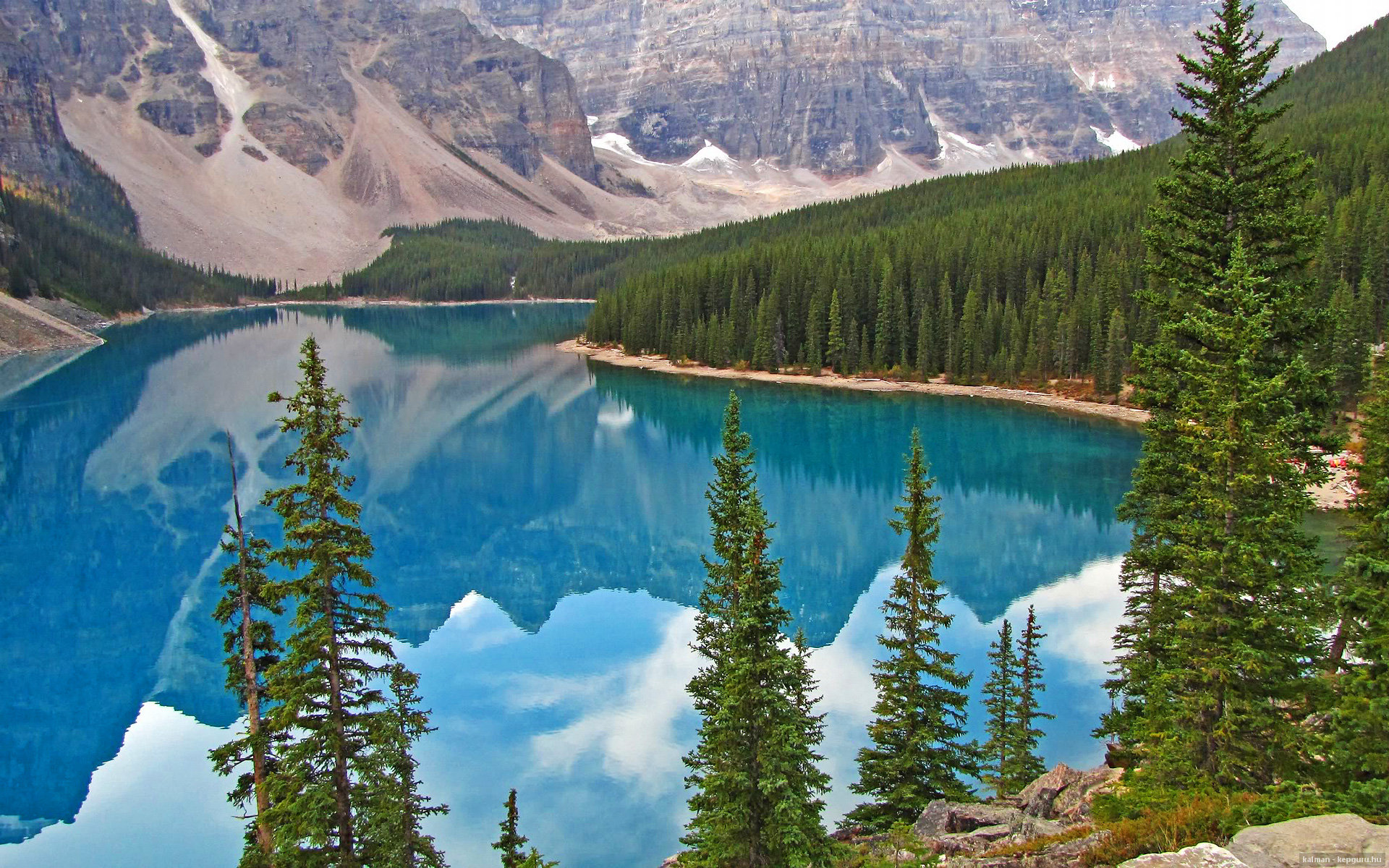 欧冠之夜·利拉德时刻,当篮球英雄闪耀足球圣殿