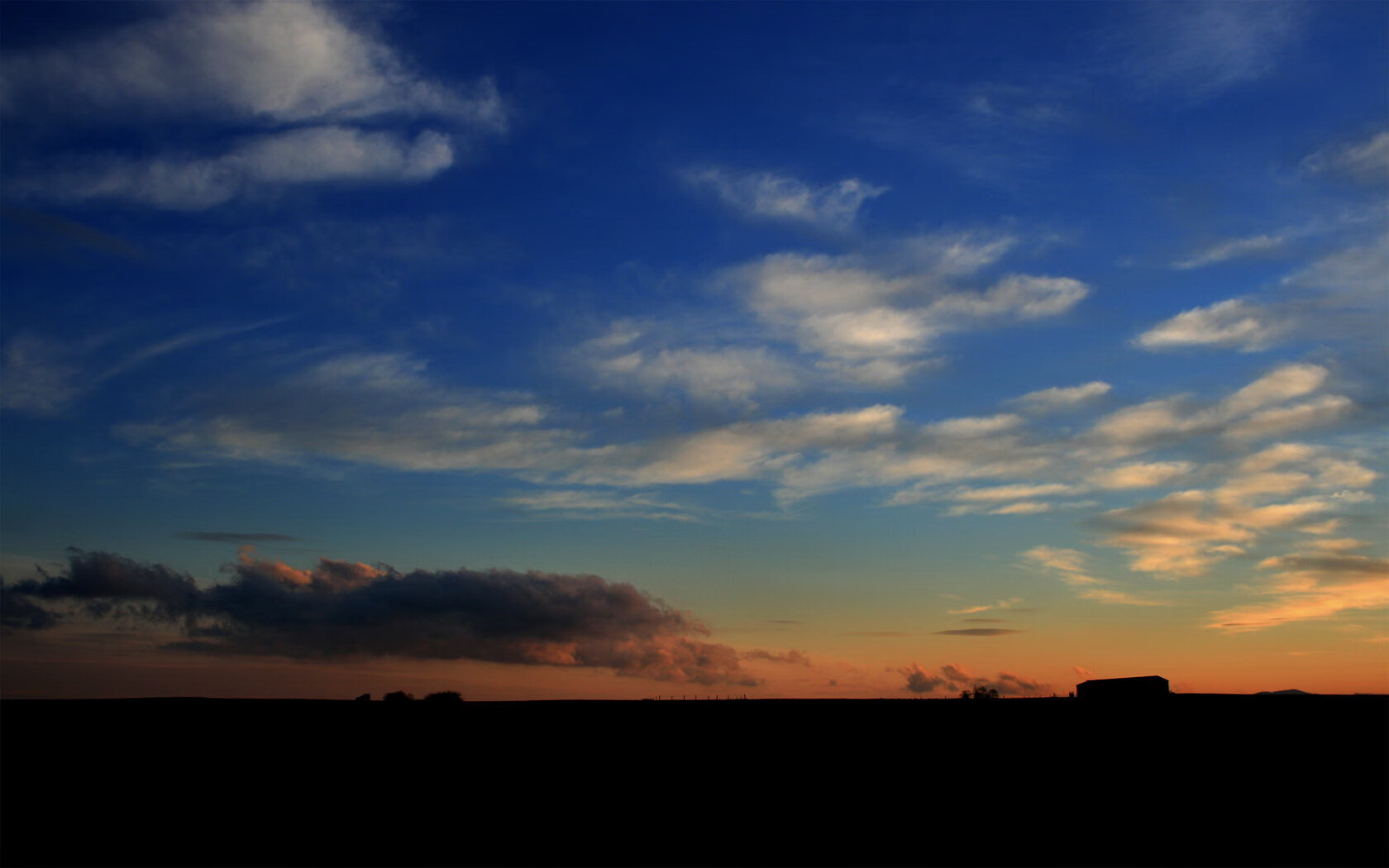 浓眉擎天！深圳外援化身无解杀器，新疆防线在他面前轰然崩塌