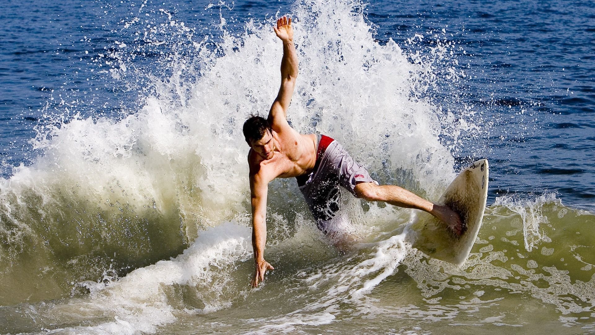 跨越太平洋的逆袭，伦纳德末节19分助辽宁掀翻绿军