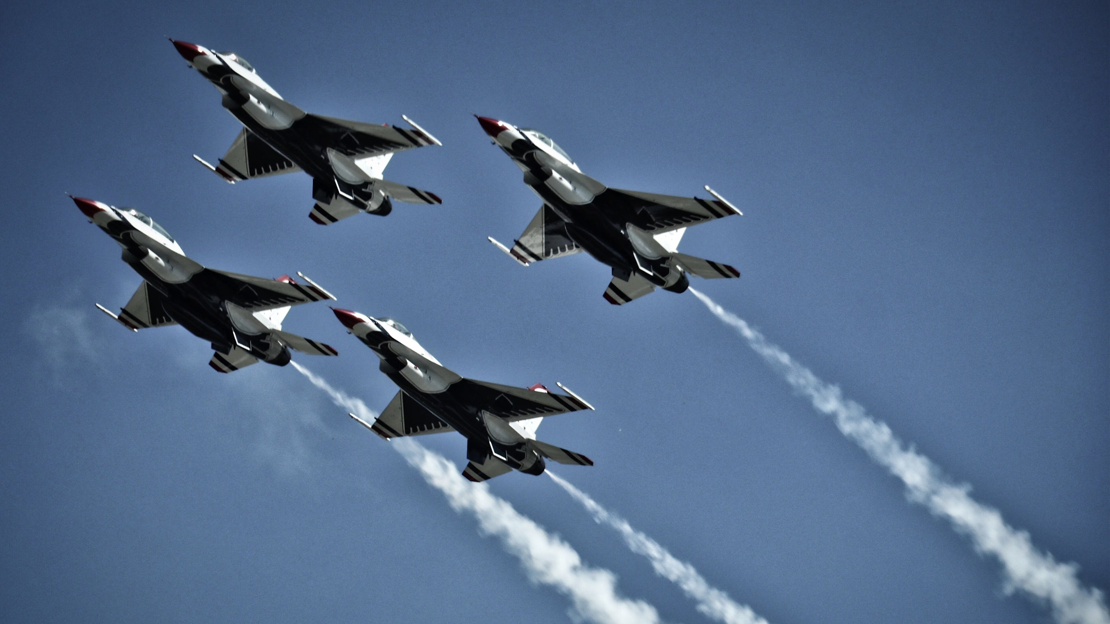 南非利刃刺穿蓝桥，坎特里程碑之夜见证传承与收割